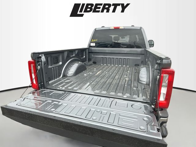 2025 Ford F-250SD XLT photo
