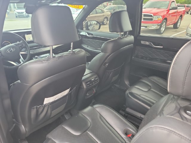 Used 2020 Green Hyundai Limited image 12