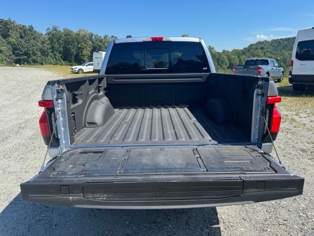 Used 2022 Blue Ford Lariat image 7