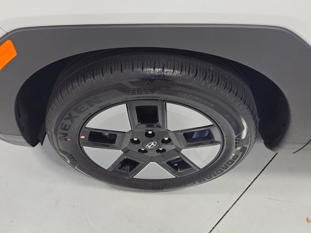 New 2026 White Hyundai SEL image 15
