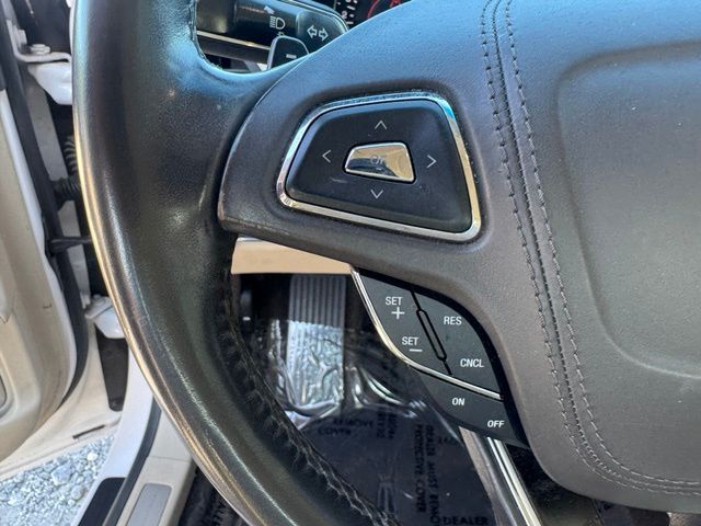 Used 2017 White Lincoln Reserve image 18