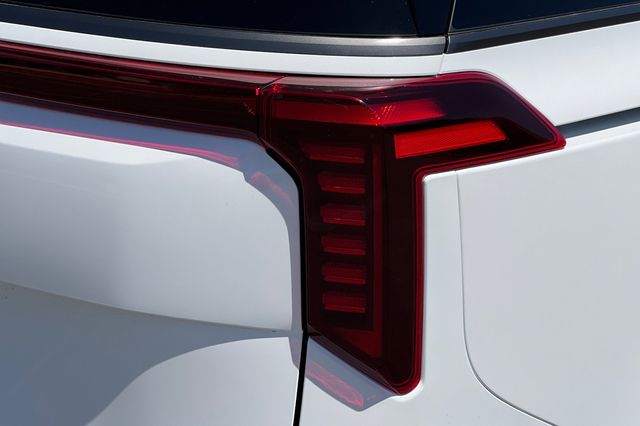 2026 Kia Carnival SX Prestige - Photo 34