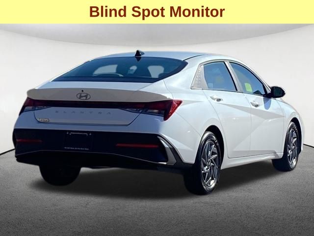 2024 Hyundai Elantra SEL 4