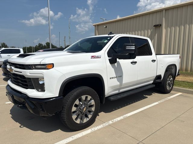 2024 Chevrolet Silverado 2500HD Custom Crew Cab 4WD