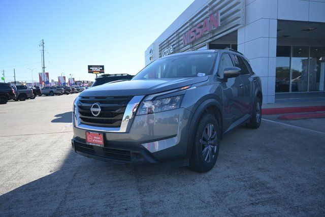 2025 Nissan Pathfinder SV FWD