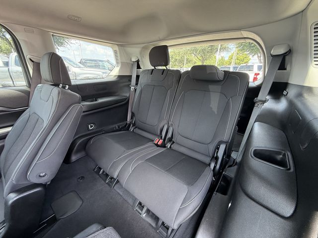 2023 Jeep Grand Cherokee L Laredo Black at Wharton Ford