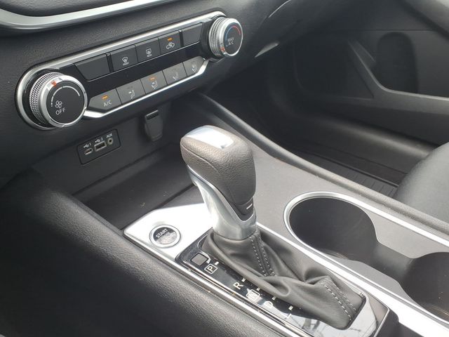 2022 Nissan Altima - Image 17