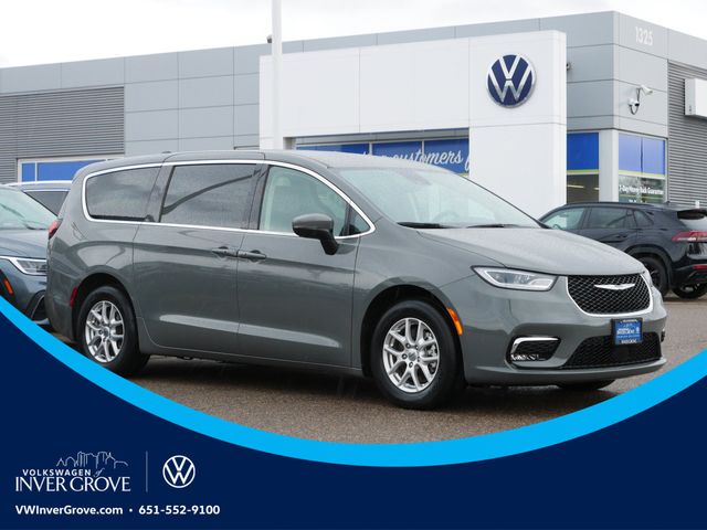 Ceramic Gray Clearcoat 2023 Chrysler Pacifica Touring L FWD Minivan Front-Wheel Drive 9-Speed Automatic