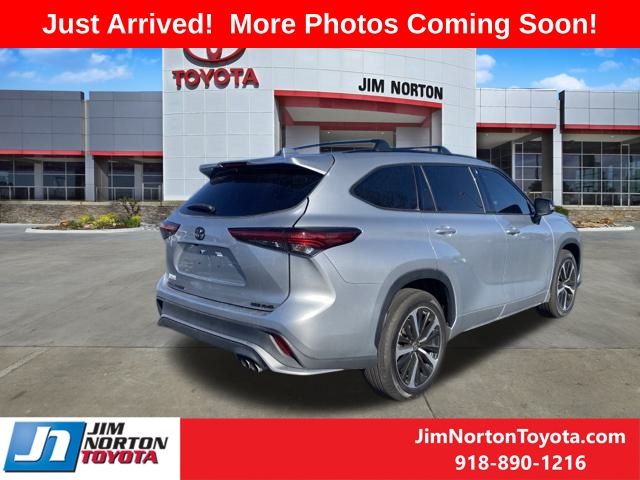 2022 Toyota Highlander XSE 8