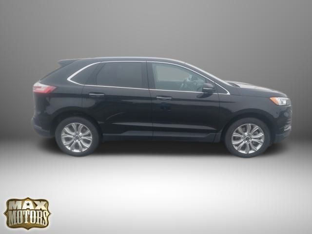 2022 Ford Edge Titanium 8