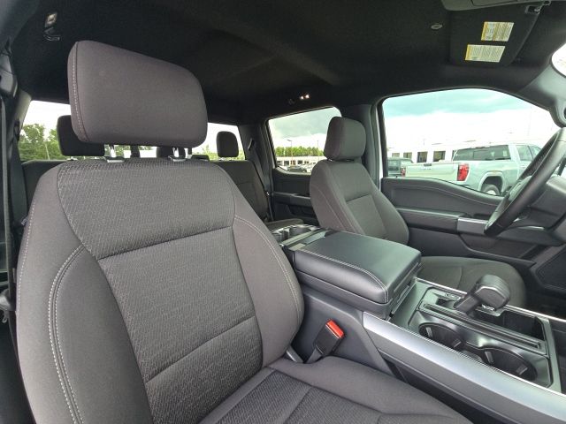 2025 Ford F-150 XLT:169235A1
