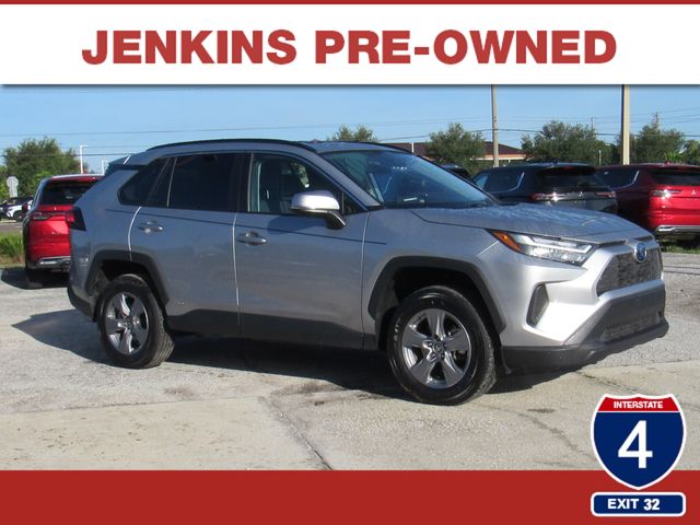 Silver Sky Metallic 2022 Toyota RAV4 Hybrid SUV / Crossover All-Wheel Drive Continuously Variable Transmission