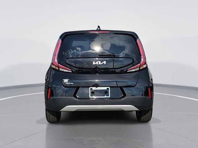 Used 2024 Black Kia S image 4