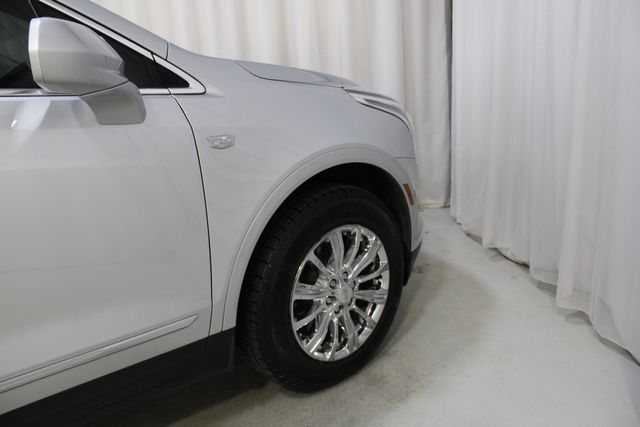 Used 2018 Silver Cadillac Luxury image 29