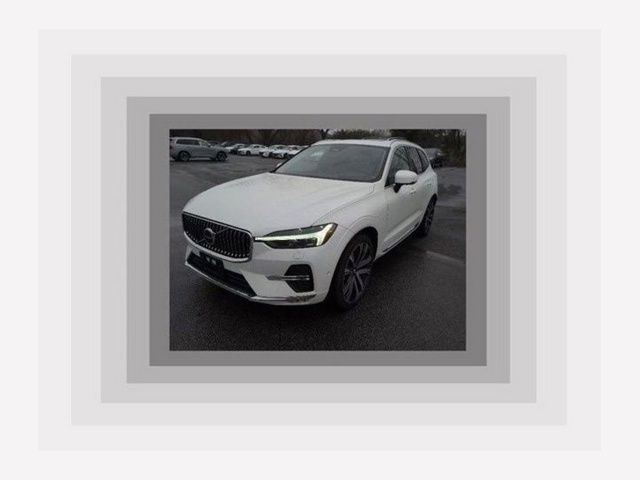 Crystal White 2023 Volvo XC60 B5 Ultimate Bright Theme AWD SUV / Crossover All-Wheel Drive Automatic