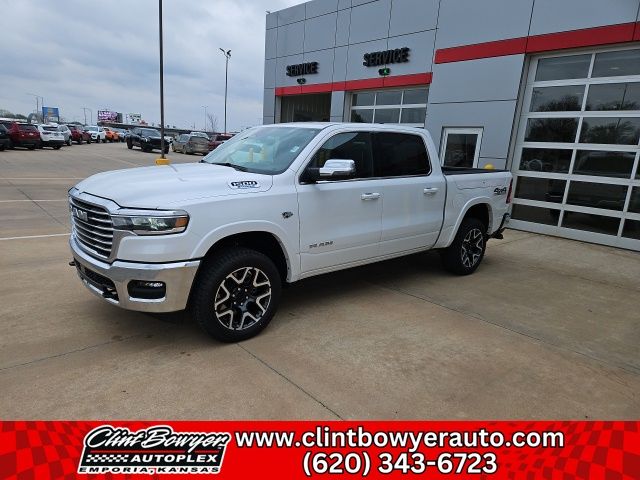 Ivory White Tri-Coat Pearlcoat 2026 RAM 1500 Laramie Crew Cab 4WD Pickup Truck Four-Wheel Drive 8-Speed Automatic