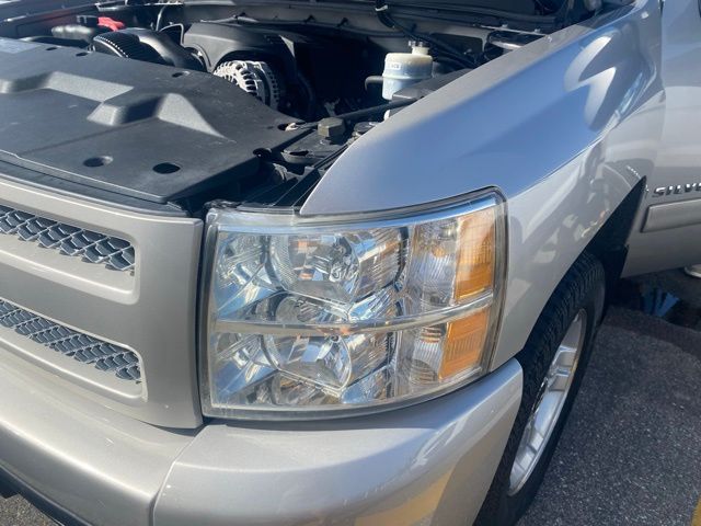 2008 Chevrolet Silverado 1500 LTZ 2