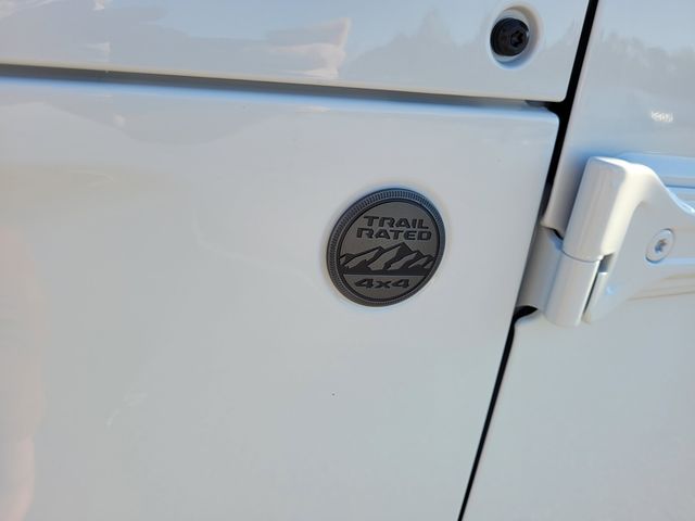 New 2026 White Jeep Sport image 3