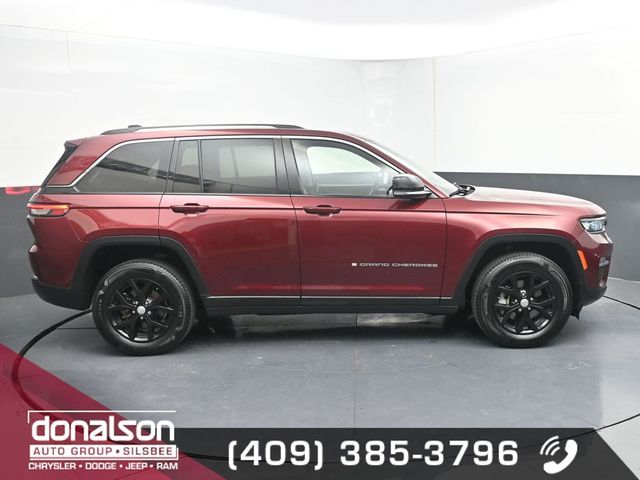 used 2022 Jeep Grand Cherokee car, priced at $27,597