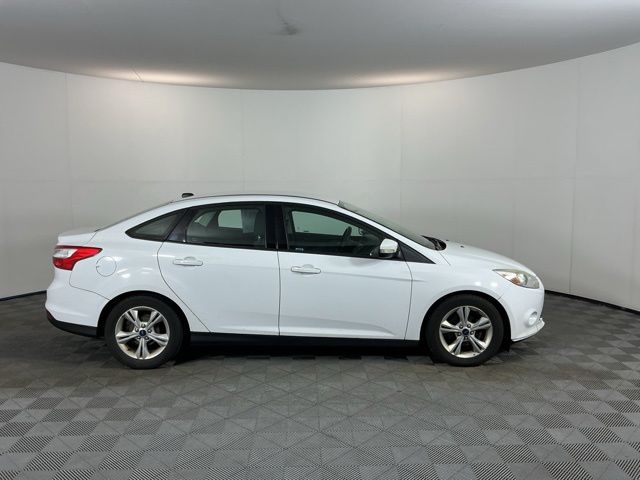 Used 2014 White Ford SE image 4