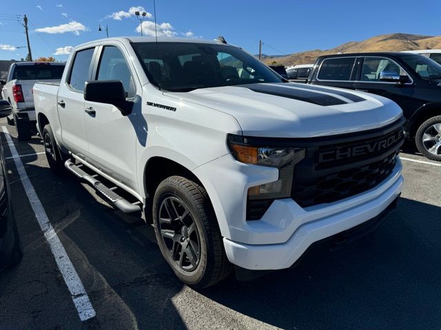 2023 Chevrolet Silverado 1500 Custom 3