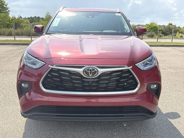 2026 Toyota Highlander Limited - Photo 11