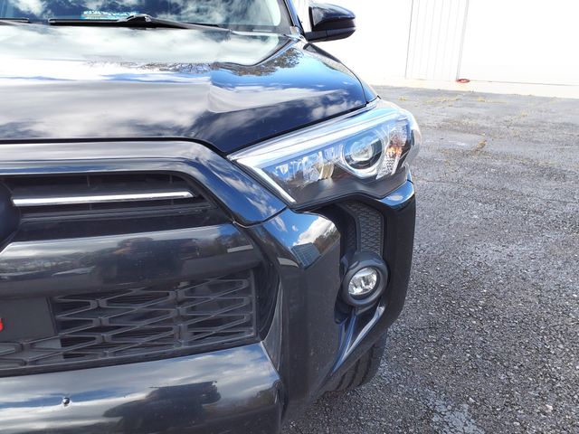 2021 Toyota 4Runner SR5 12