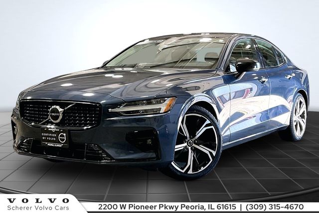 2025 Volvo S60 B5 Core AWD