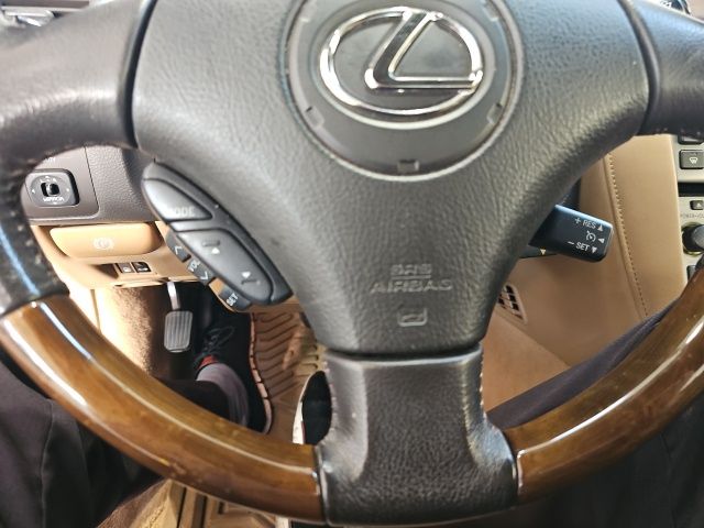 2007 Lexus SC 430 11