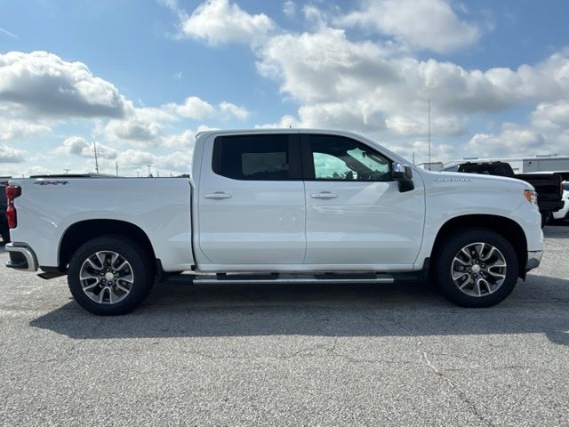 2023 Chevrolet Silverado 1500 LT:L44120A