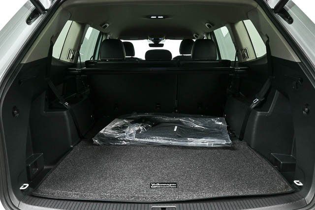 new 2025 Volkswagen Atlas car, priced at $44,852