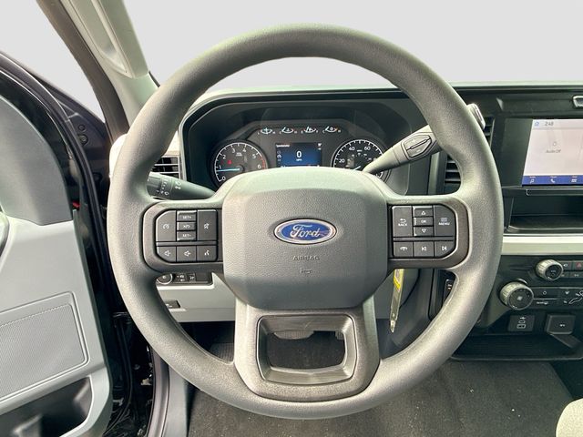 2025 Ford F-250SD XL photo