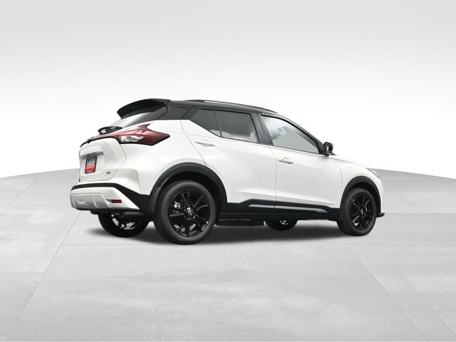 2024 Nissan Kicks SR 31