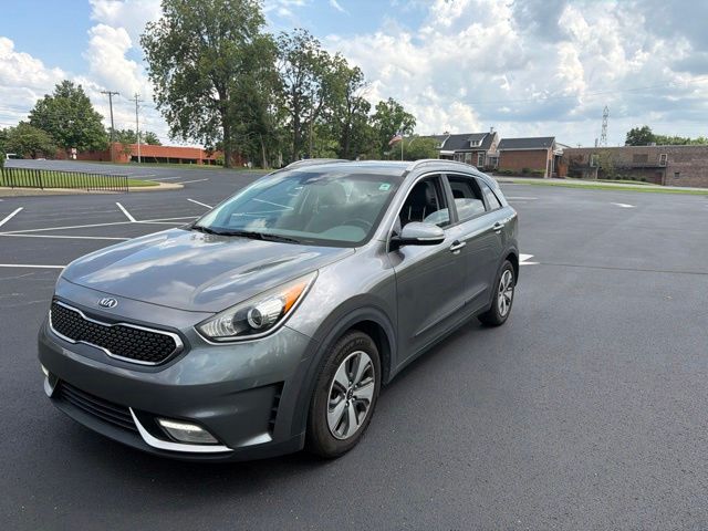  2017 Kia Niro EX   