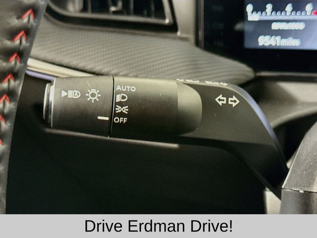Used 2025 Nissan Kicks SUV