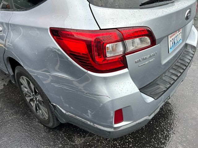 Used 2016 Silver Subaru 2.5i image 7