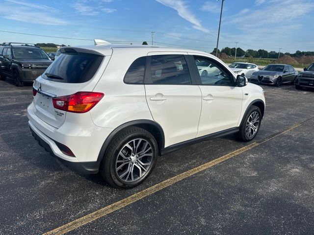 Used 2019 Pearl White Mitsubishi 2.0 ES image 2