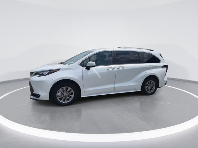 Used 2026 Beige Toyota XLE image 4