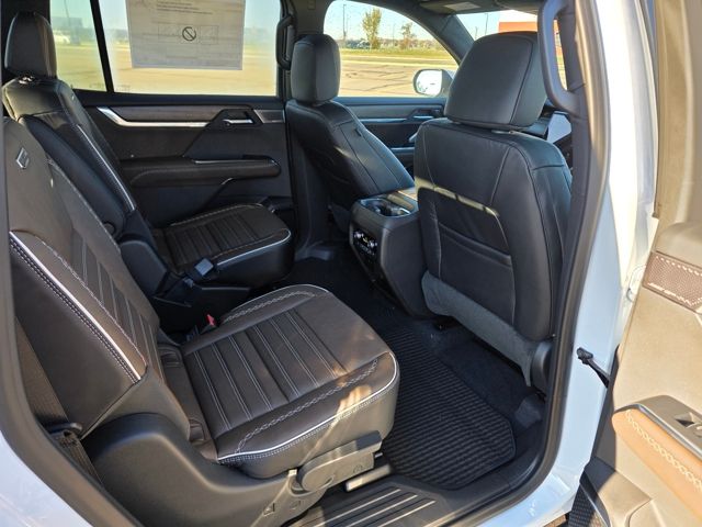 2026 GMC Acadia Denali Ultimate AWD