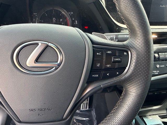2022 Lexus ES - $39,888