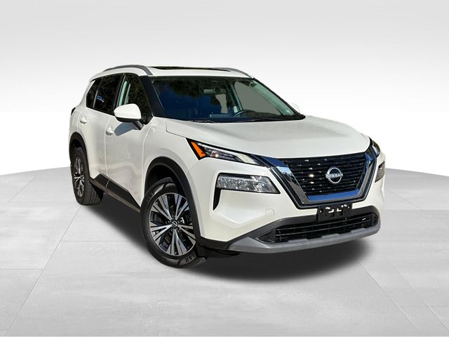 Pearl White Tricoat 2023 Nissan Rogue SV AWD SUV / Crossover All-Wheel Drive Continuously Variable Transmission