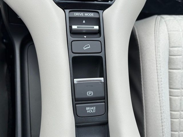 new 2026 Honda HR-V car, priced at $28,692