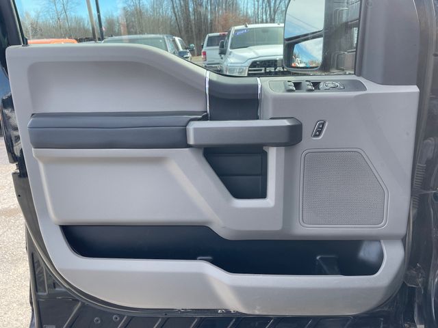 2017 Ford F-250SD XLT - Shadow Black exterior view 12