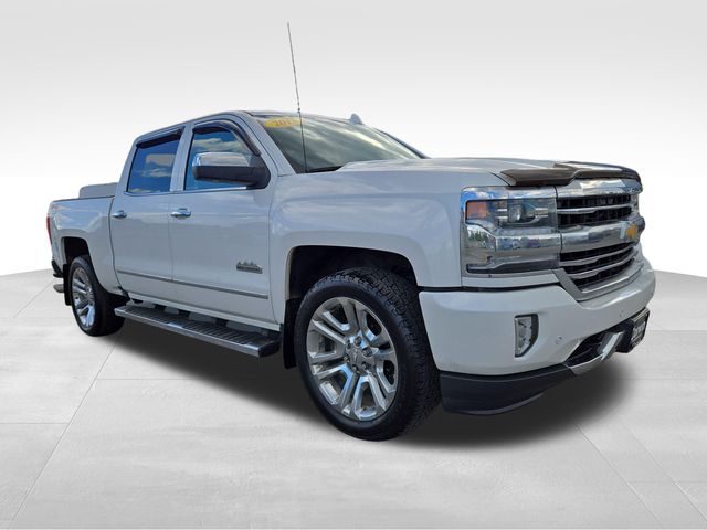 White (Iridescent Pearl Tricoat) 2018 Chevrolet Silverado 1500 Pickup Truck Four-Wheel Drive 8-Speed Automatic Overdrive