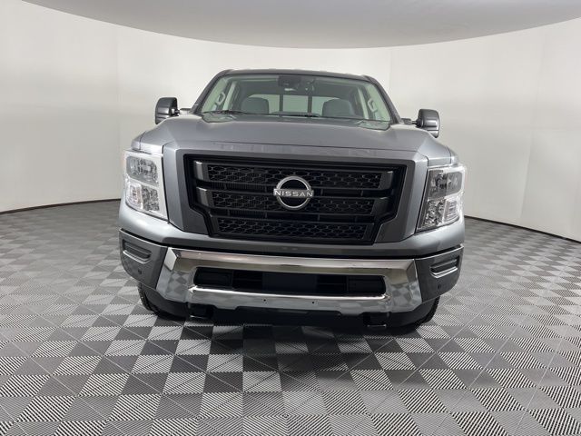 2024 Nissan Titan XD SV 3