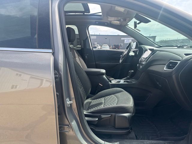 2018 Pepperdust Metallic Chevrolet Equinox LT AWD SUV