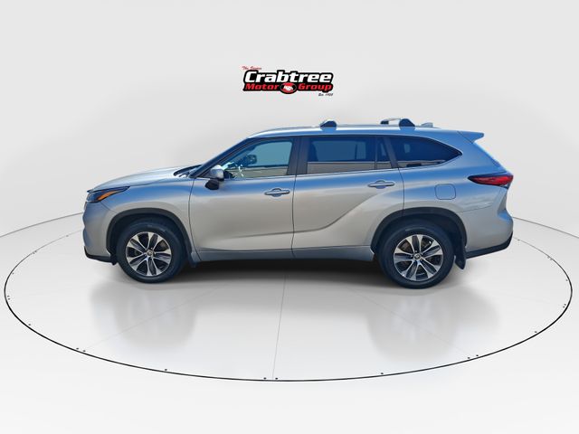 Used 2023 Toyota Highlander SUV