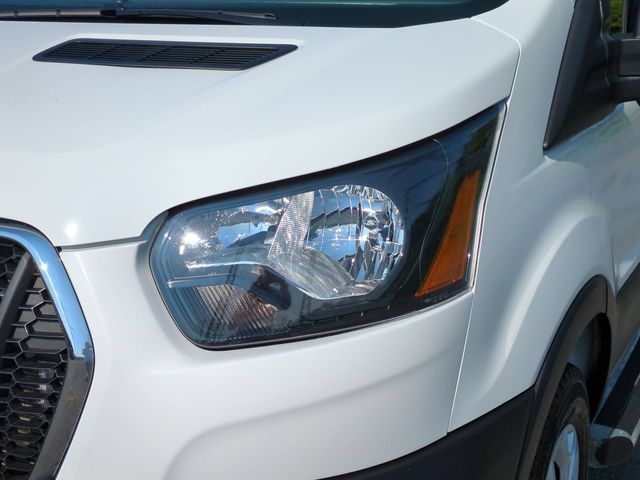 Used 2025 White Ford Base image 9