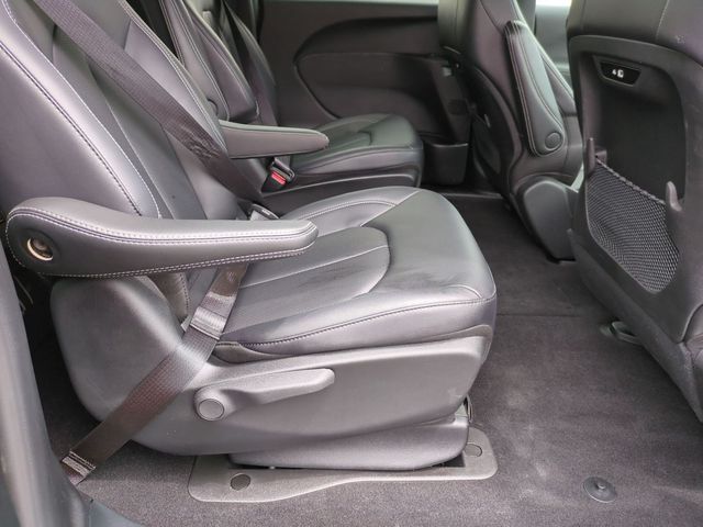 used 2025 Chrysler Pacifica Hybrid car, priced at $35,490