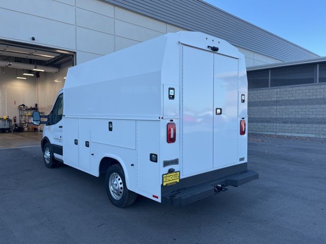 New 2024 Oxford White Ford Base image 6